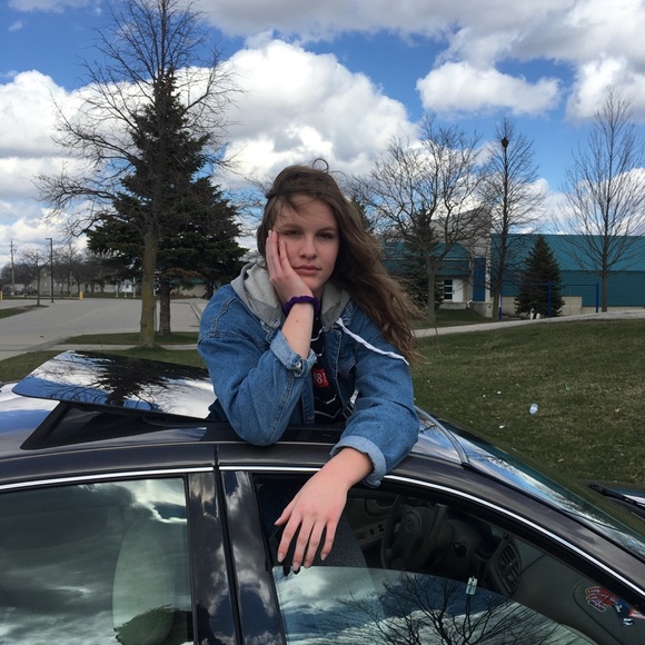 Meet your Posher, Cara - Picture 1 of 1